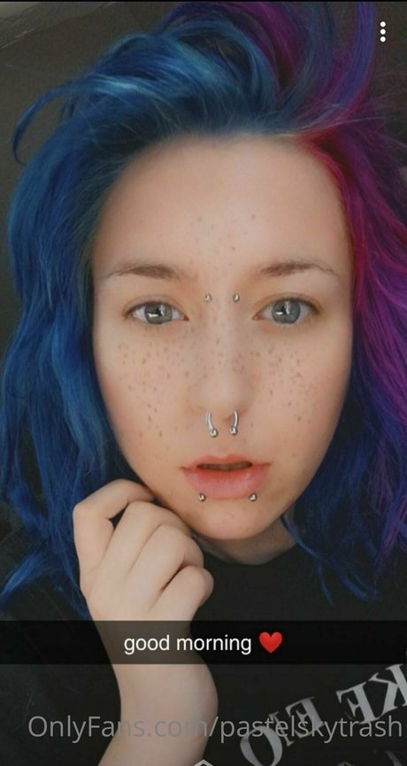 SKY VICTORIA star hot images