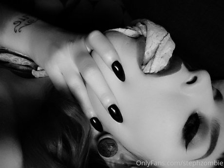 Glam Suicide best model img