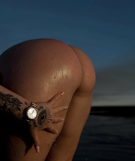 cakedupbrat nudes star picture