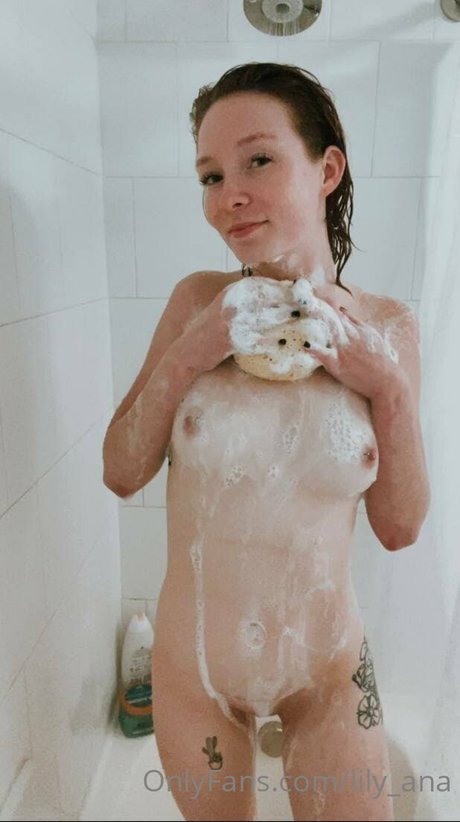 lily ana star erotic photos