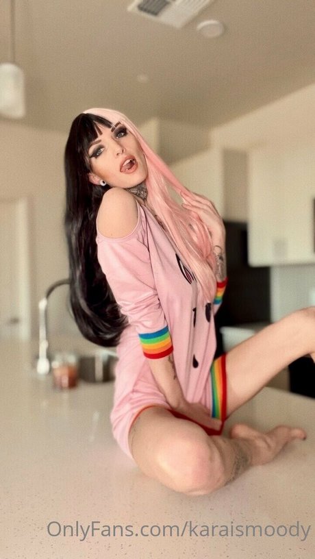 Karaismoody pornstar top photo