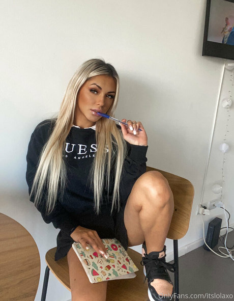 bodybuilder male onlyfans sexy naked picture