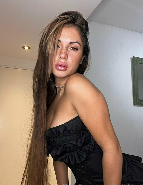 itslolaxo Profile pic