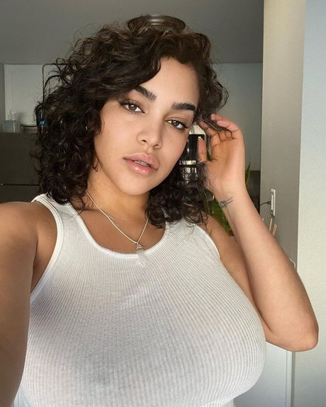 Vanessa Ann Wrigley erotic actress images