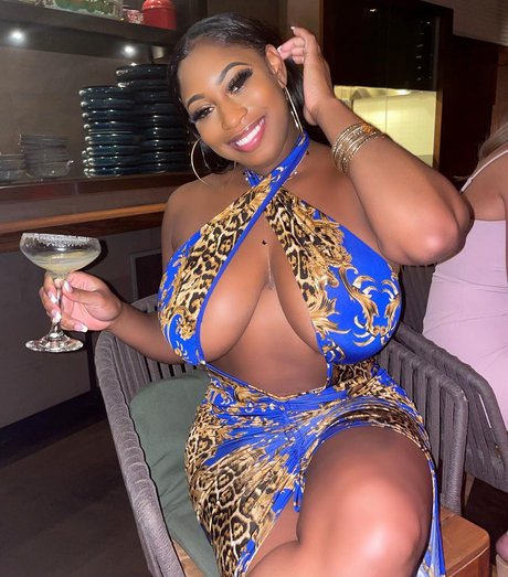 Dinnelle top pornstar pic