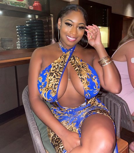 Dinnelle high quality actress archive