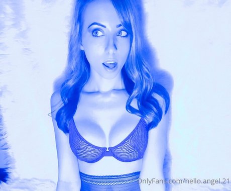 hello angel 21 perfect actress pictures