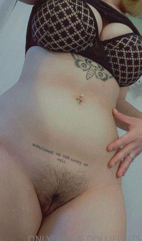 Dollieguts model pornographic pics