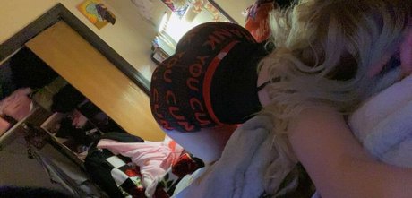 Chewys melons model sexy pictures