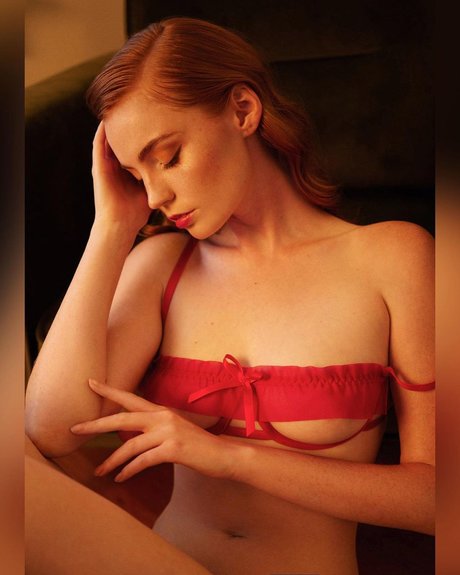 Emily O dette xxx pornstar pictures