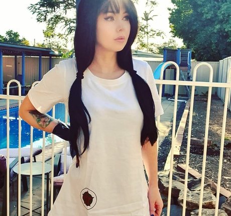 Amy Thunderbolt pornstar art archive