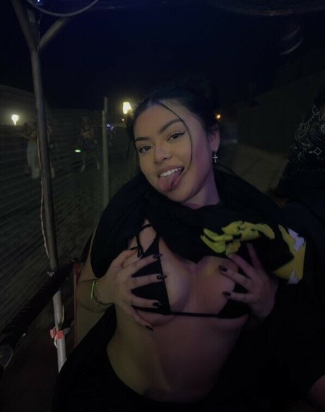 GMayaOF best model photo