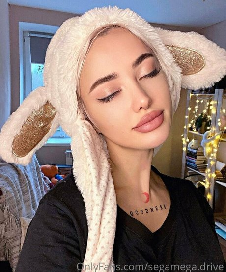 segamega drive hd actress image