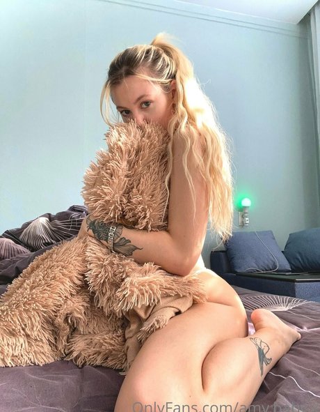 amy baby x model perfect img