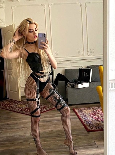 amy baby x xxx model image