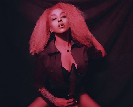 Goddess Orora Storm adult actress pictures