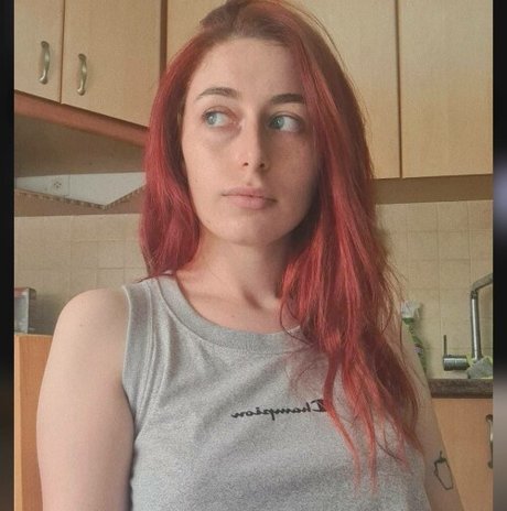 VelNick model beautiful images