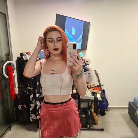 VelNick actress pictures