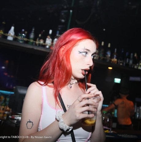 midget onlyfans pornographic image