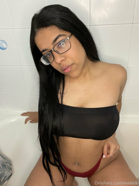keekkiki model nude photos