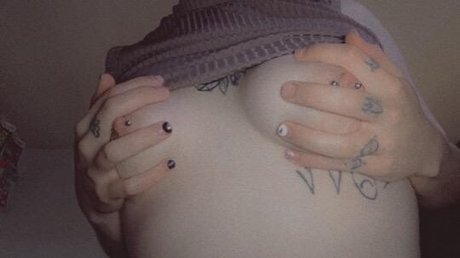 Serenity Smith exclusive pornstar gallery