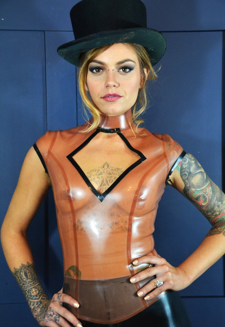 Nikky French star beautiful pics