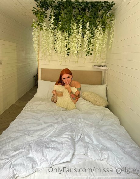 Angel Grey_ pornstar adult galleries