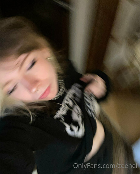 ZeeHell nudes model image