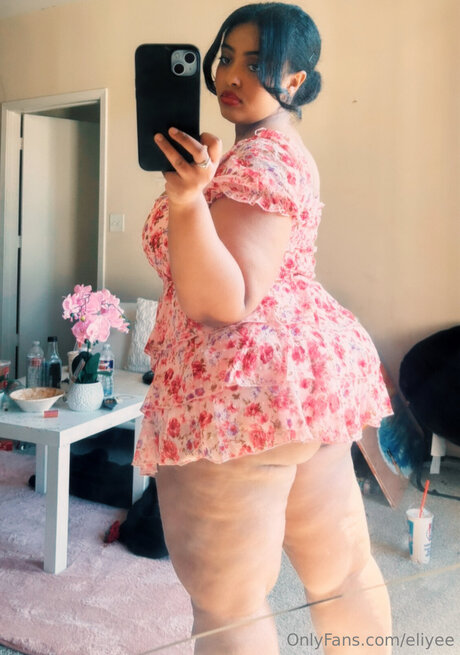 Eliyee erotic actress image