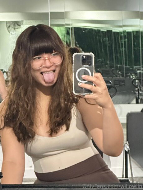 Willowlin xxx pornstar pics