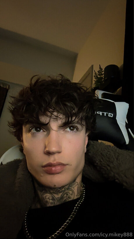 Icy Mikey888 star high quality images
