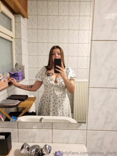 Ashley Dwm star nude gallery