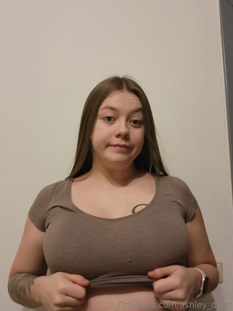 Ashley Dwm actress pics