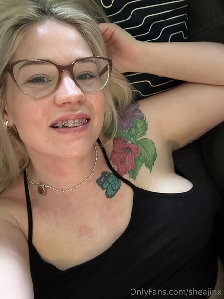 Sheajinx erotic pornstar gallery