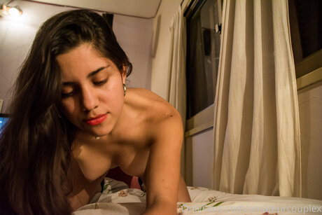 Saralatinafree model xxx picture