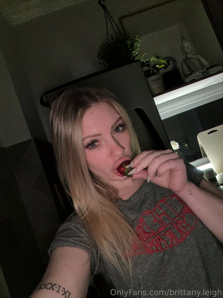 Brittany Leigh hot star image