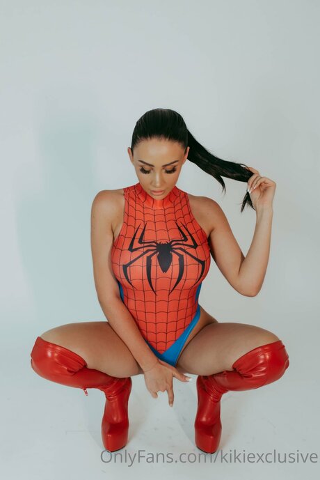 Kikidanielsfree model porn pic