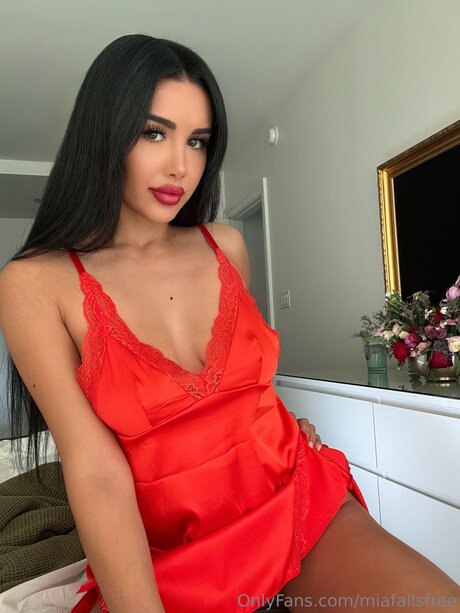 Miafallsfree star xxx image