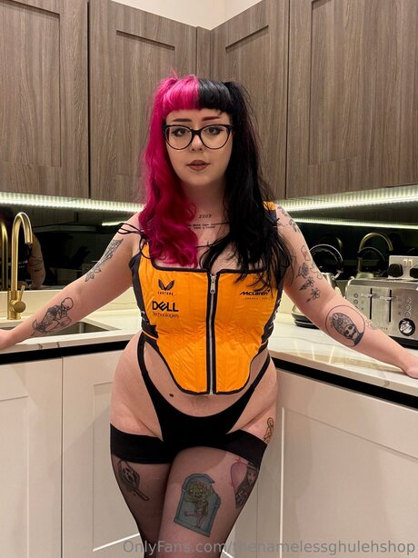 Thenamelessghulehshop nude model image