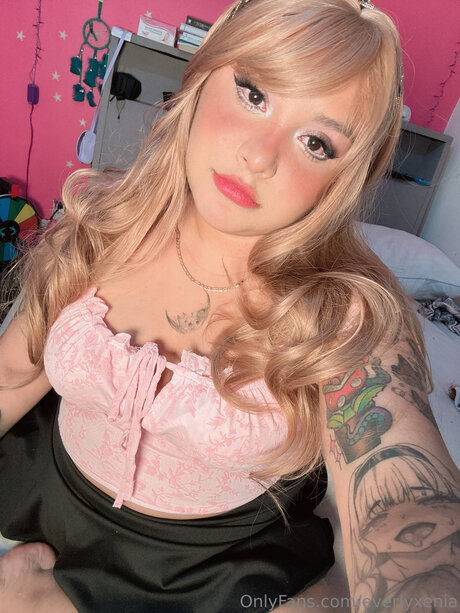 Everlyxenia nude actress pic