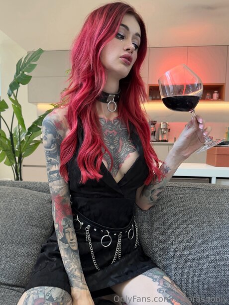 Avrorasgonly nudes pornstar pic