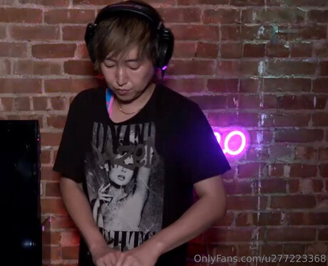 U277223368 star hot pic