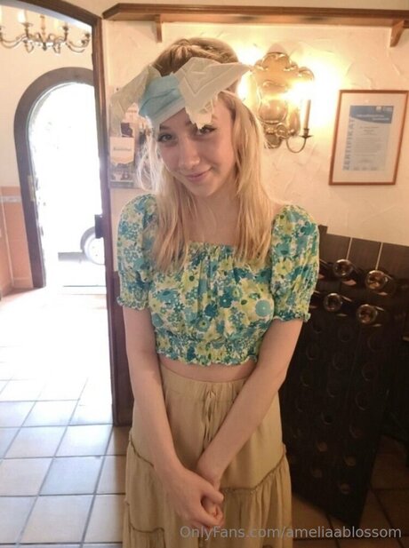 Ameliaablossom beautiful pornstar galleries