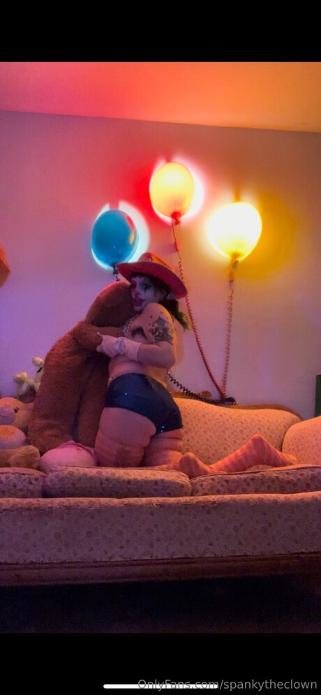 Spankytheclown pretty pornstar img