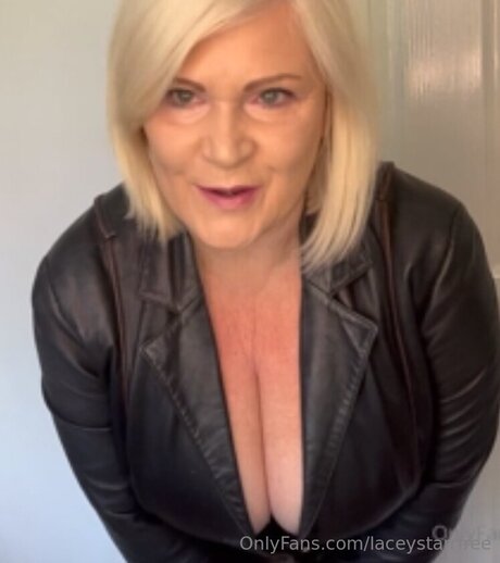 Laceystarrfree model exclusive photo