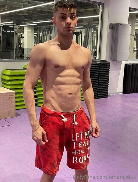 Emanuelxx top actress pictures