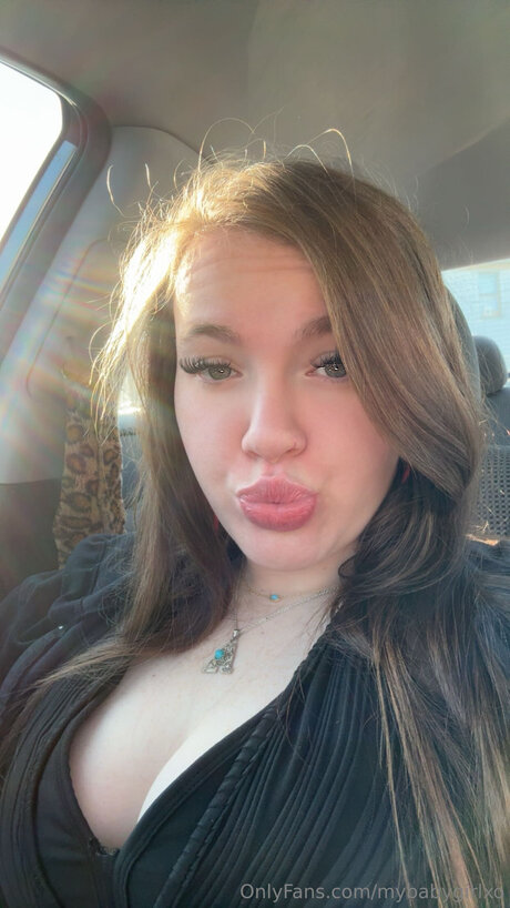 Mybabygirlxo erotic star img