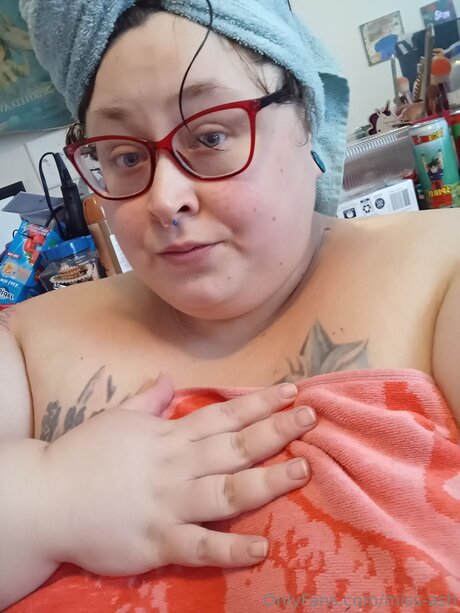 Miss Ash pretty model archive