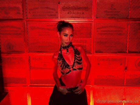 Aiko Xx perfect star photos