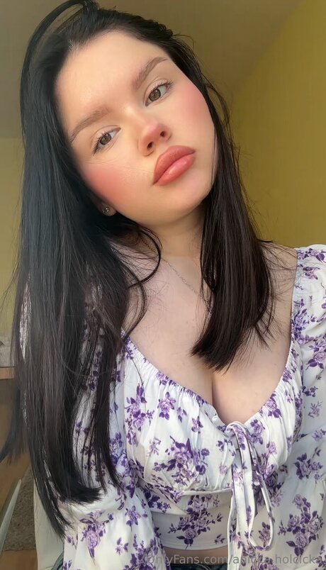 Anicka Holcicka star xxx pictures